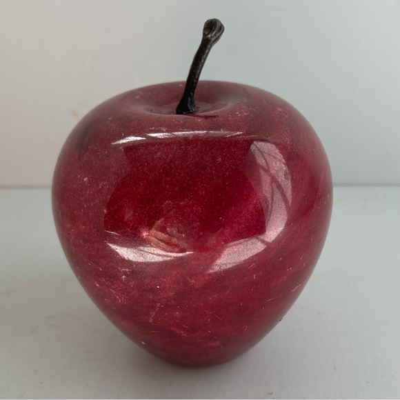 Alabaster Red Marble Apple Paperweight with Stem for the Teacher 3.5” Tall - Picture 4 of 10